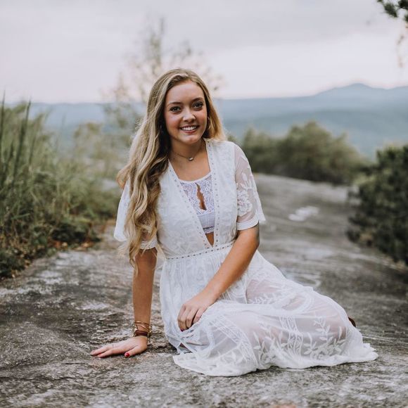 Meet your Posher, Katherine - Picture 1 of 1